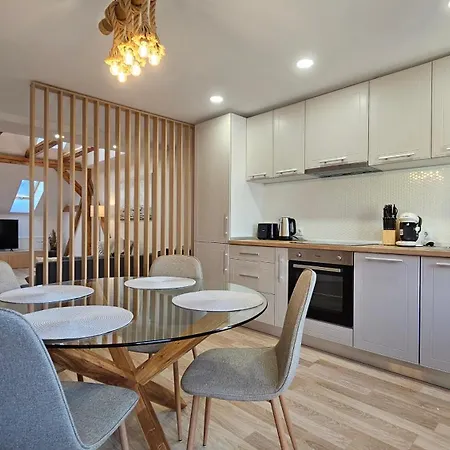 Yfb I 130m2 Designwohnung Mit 2 Baedern * Gera
