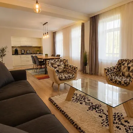 Yfb I 130m2 Designwohnung Mit 2 Baedern * Gera