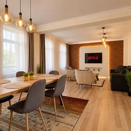 Yfb I 130m2 Designwohnung Mit 2 Baedern Gera