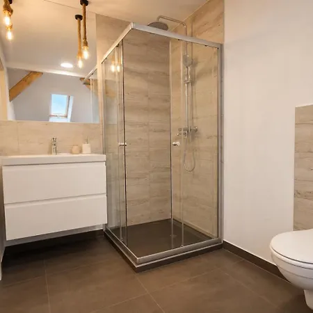 Yfb I 130m2 Designwohnung Mit 2 Baedern Gera