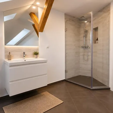 Yfb I 130m2 Designwohnung Mit 2 Baedern Apartament *