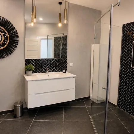 Apartament Yfb I 130m2 Designwohnung Mit 2 Baedern Gera