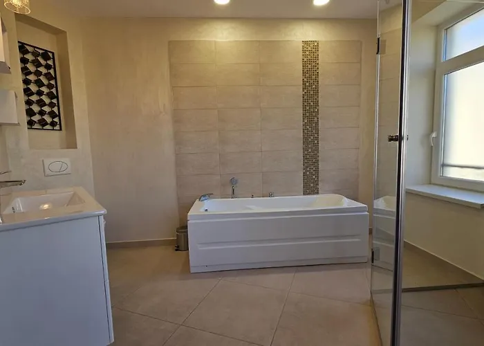 Yfb I 130m2 Designwohnung Mit 2 Baedern Appartement *