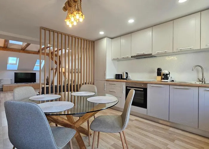 Yfb I 130m2 Designwohnung Mit 2 Baedern * Gera