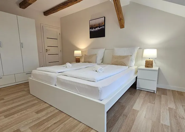 Yfb I 130m2 Designwohnung Mit 2 Baedern * Gera